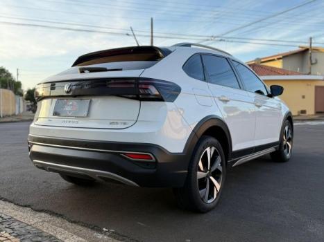 VOLKSWAGEN Nivus 1.0 4P FLEX 200 TSI HIGHLINE TURBO AUTOMTICO, Foto 9