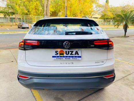 VOLKSWAGEN Nivus 1.0 4P FLEX 200 TSI COMFORTLINE TURBO AUTOMTICO, Foto 8