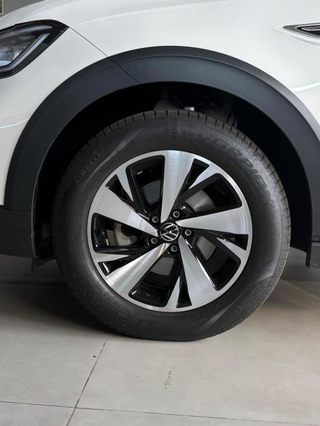 VOLKSWAGEN Nivus 1.0 4P FLEX 200 TSI COMFORTLINE TURBO AUTOMTICO, Foto 15