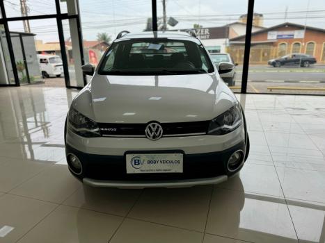 VOLKSWAGEN Saveiro 1.6 G6 CABINE DUPLA CROSS FLEX, Foto 2