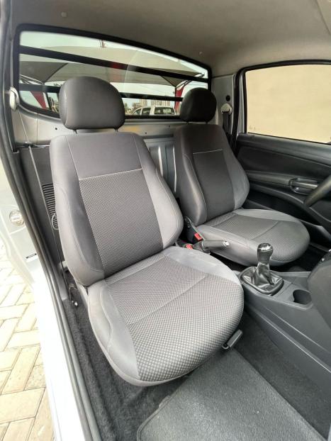 VOLKSWAGEN Saveiro 1.6 G7 CABINE SIMPLES TRENDLINE FLEX, Foto 13
