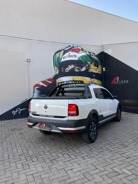VOLKSWAGEN Saveiro 1.6 G7 CABINE DUPLA CROSS FLEX, Foto 4