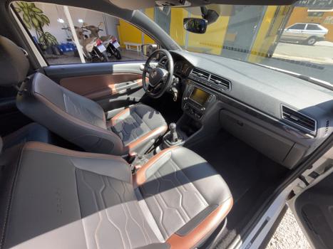 VOLKSWAGEN Saveiro 1.6 G7 CABINE DUPLA CROSS FLEX, Foto 13