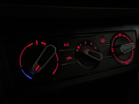 VOLKSWAGEN Virtus 1.0 4P 200 TSI FLEX COMFORTLINE AUTOMTICO, Foto 12