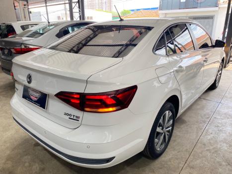 VOLKSWAGEN Virtus 1.0 4P 200 TSI FLEX COMFORTLINE AUTOMTICO, Foto 4