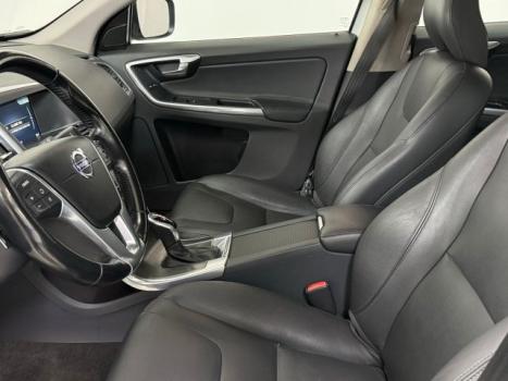 VOLVO XC60 2.0 4P COMFORT T5 TURBO AUTOMTICO, Foto 5