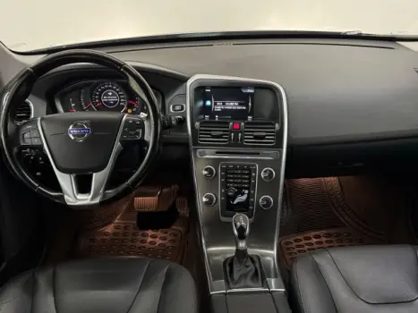 VOLVO XC60 2.0 4P COMFORT T5 TURBO AUTOMTICO, Foto 6