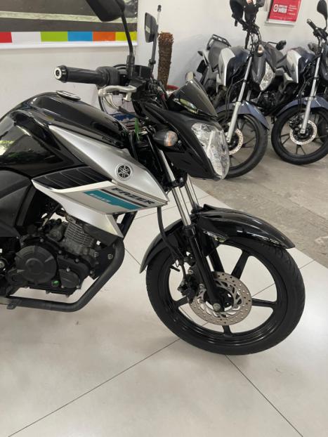 YAMAHA Fazer YS 150 SED, Foto 2