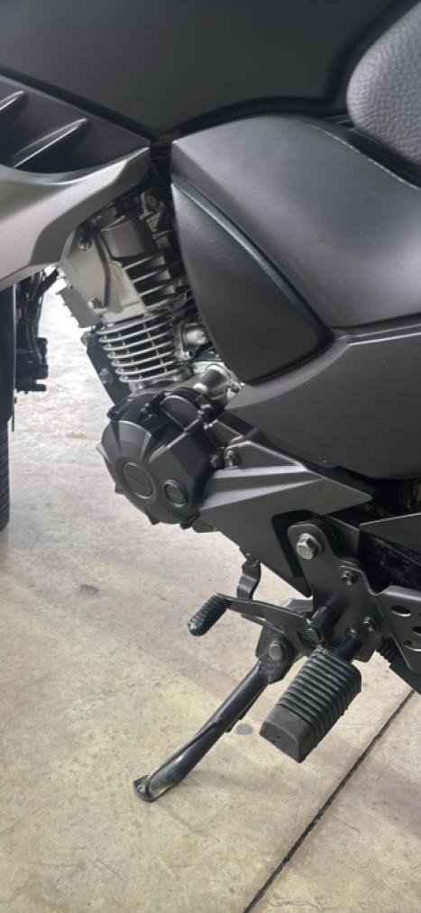 YAMAHA Fazer YS 150 SED, Foto 4