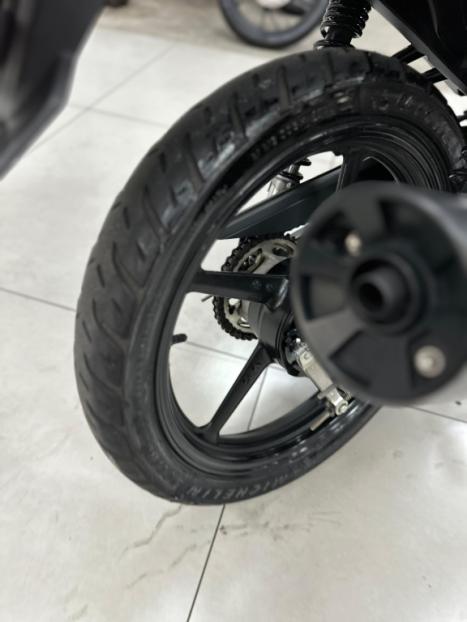 YAMAHA Fazer YS 150 SED, Foto 2