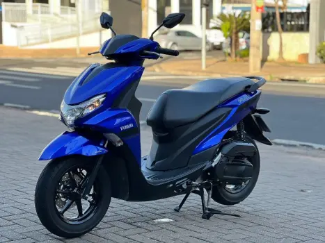 YAMAHA Fluo 125 ABS, Foto 3