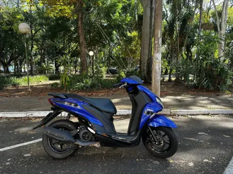 YAMAHA Fluo 125 ABS, Foto 1