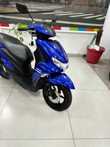 YAMAHA Fluo 125 ABS, Foto 3