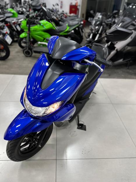 YAMAHA Fluo 125 ABS, Foto 5