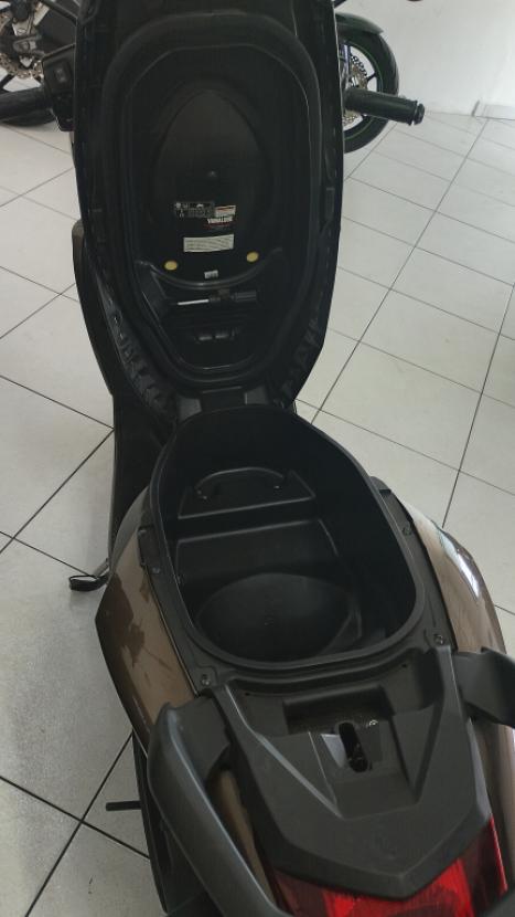 YAMAHA Fluo 125 ABS, Foto 5
