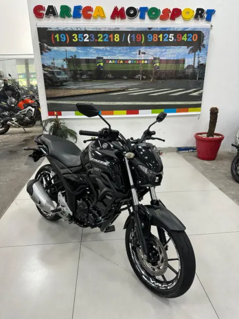 YAMAHA FZ 15 ABS, Foto 10