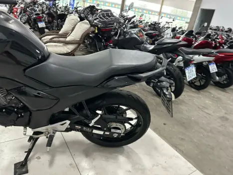 YAMAHA FZ 15 ABS, Foto 10
