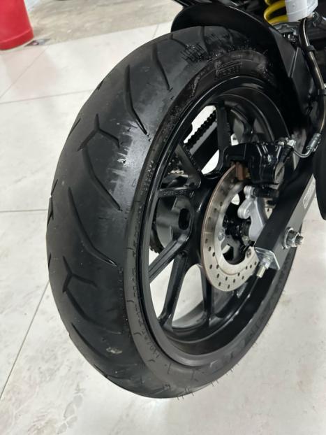 YAMAHA FZ 15 Fazer ABS, Foto 4