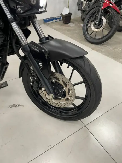 YAMAHA FZ 15 Fazer ABS, Foto 10