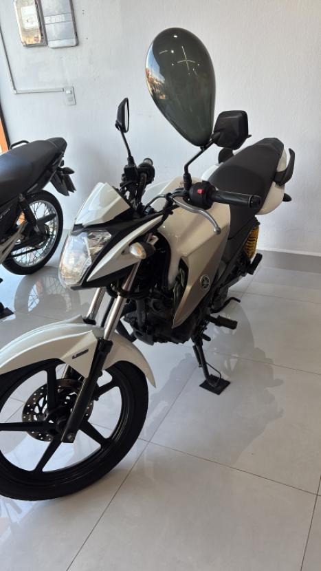 YAMAHA FZ 15 Fazer ABS, Foto 8