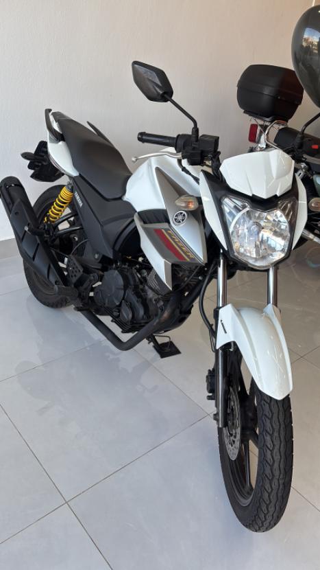 YAMAHA FZ 15 Fazer ABS, Foto 10