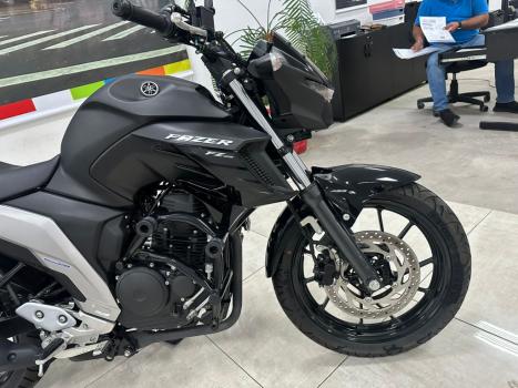 YAMAHA FZ 25 250 Fazer Flex , Foto 2