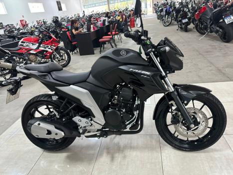 YAMAHA FZ 25 250 Fazer Flex , Foto 1