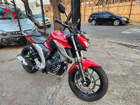 YAMAHA FZ 25 250 Fazer Flex , Foto 4