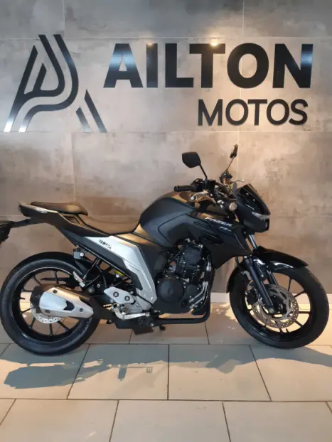 YAMAHA FZ 25 250 Fazer Flex , Foto 1