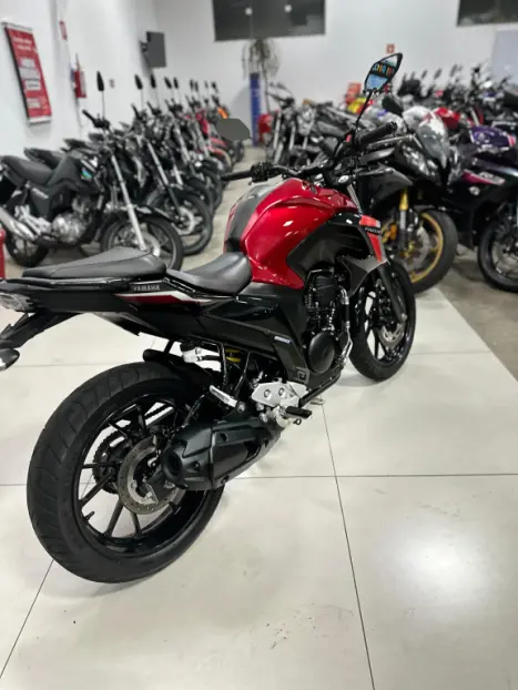 YAMAHA FZ 25 250 Fazer Flex , Foto 9