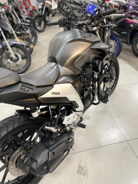 YAMAHA FZ 25 250 Fazer Flex , Foto 2