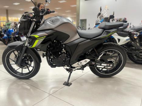 YAMAHA FZ 25 250 Fazer Flex , Foto 2