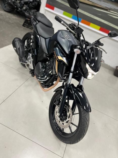 YAMAHA FZ 25 250 Fazer Flex , Foto 3
