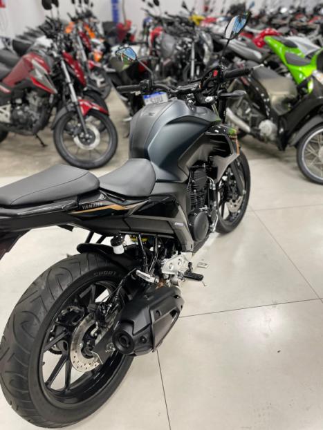 YAMAHA FZ 25 250 Fazer Flex , Foto 4