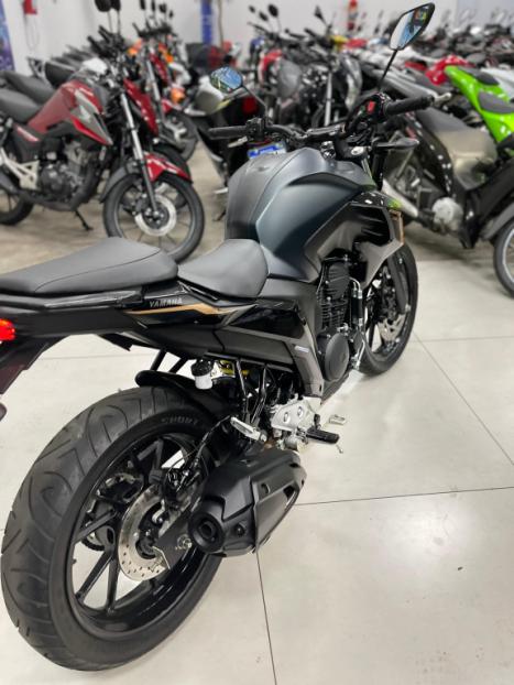 YAMAHA FZ 25 250 Fazer Flex , Foto 5
