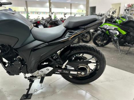 YAMAHA FZ 25 250 Fazer Flex , Foto 2