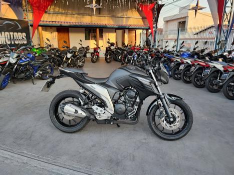 YAMAHA FZ 25 250 Fazer Flex , Foto 1