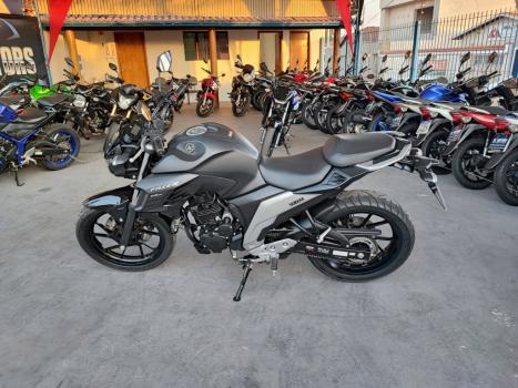 YAMAHA FZ 25 250 Fazer Flex , Foto 3
