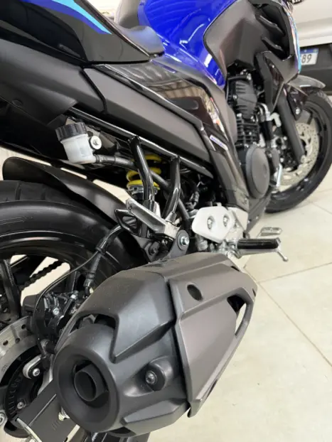 YAMAHA FZ 25 250 Fazer Flex , Foto 3