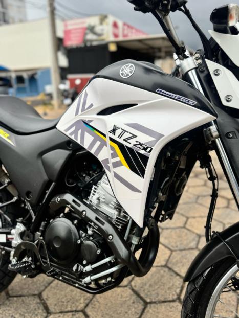 YAMAHA Lander 250 X, Foto 6