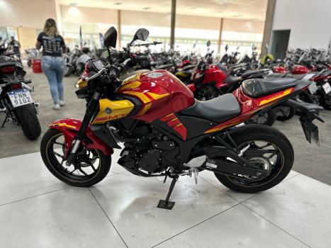 YAMAHA MT-03 300 , Foto 8