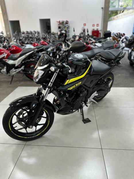 YAMAHA MT-03 300 , Foto 8
