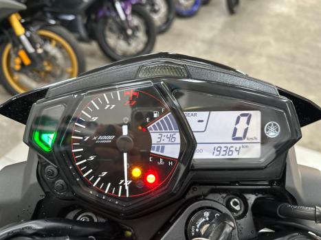 YAMAHA MT-03 300 , Foto 12