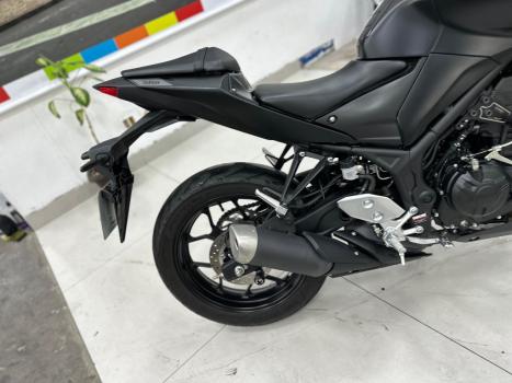 YAMAHA MT-03 300 , Foto 3