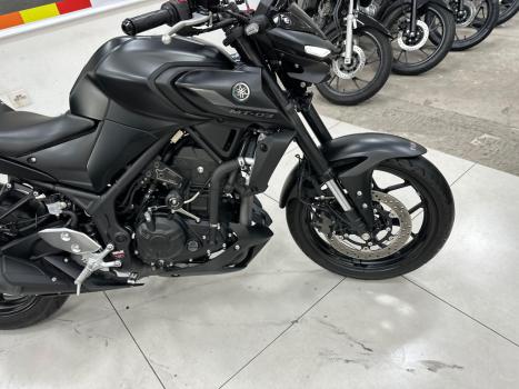 YAMAHA MT-03 300 , Foto 11