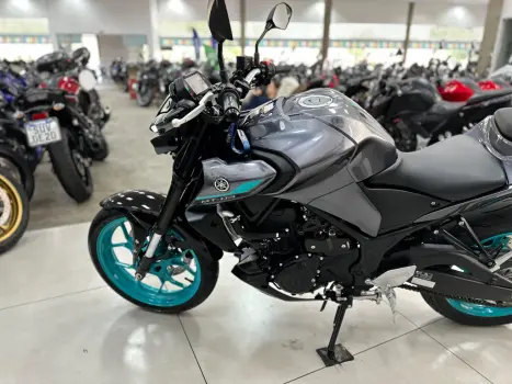 YAMAHA MT-03 300 , Foto 11