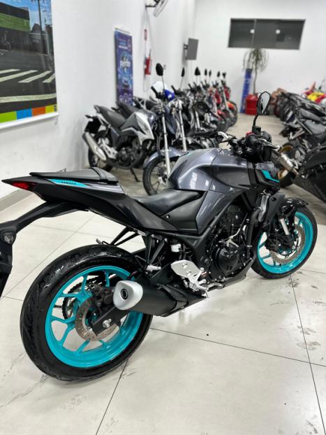 YAMAHA MT-03 300 , Foto 11