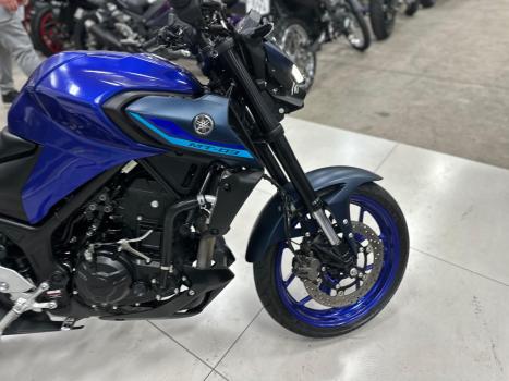 YAMAHA MT-03 300 , Foto 5
