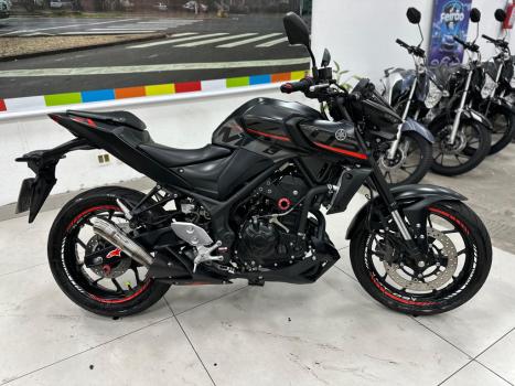 YAMAHA MT-03 300 , Foto 1