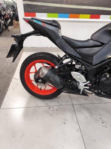YAMAHA MT-03 300 , Foto 4